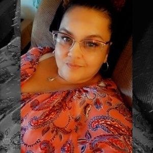 Meet your Posher, Katrina